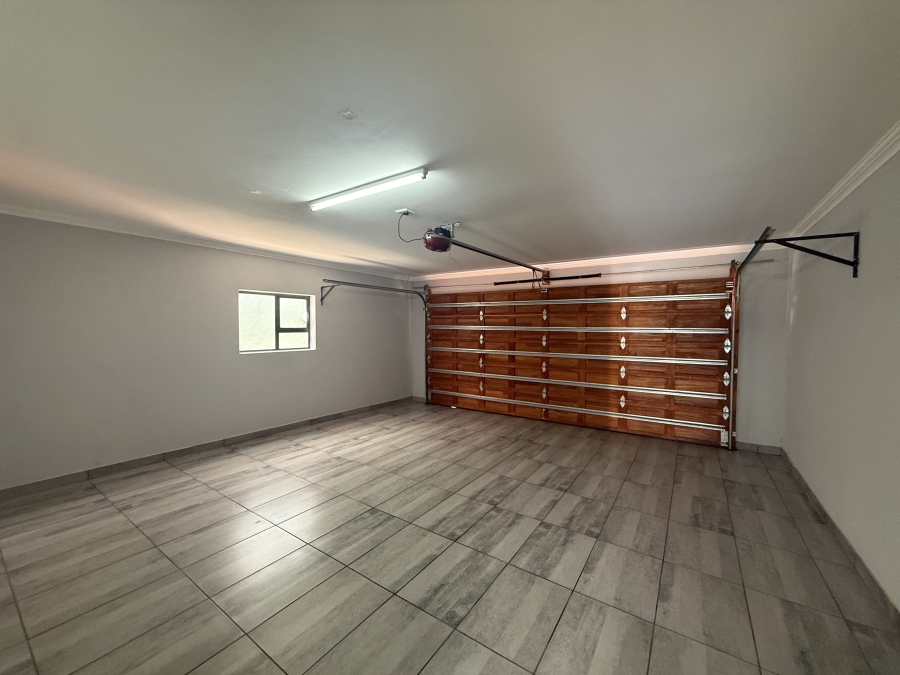 3 Bedroom Property for Sale in The Islands Estates North West